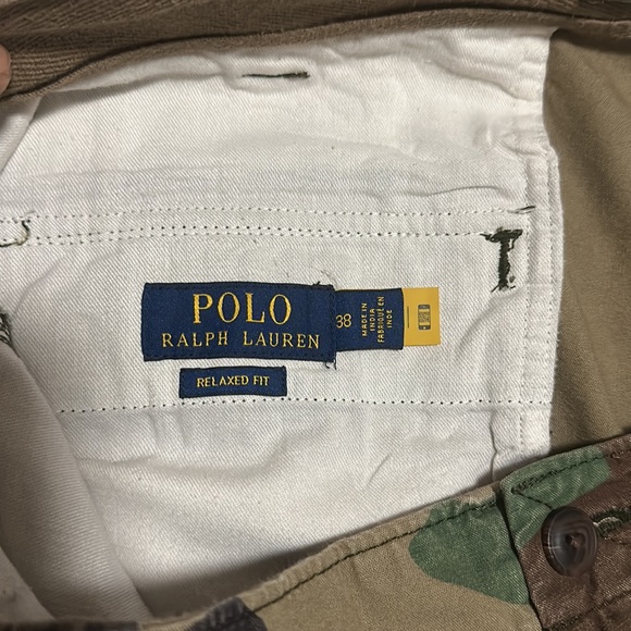 Camo shorts used - Picture 4 of 4